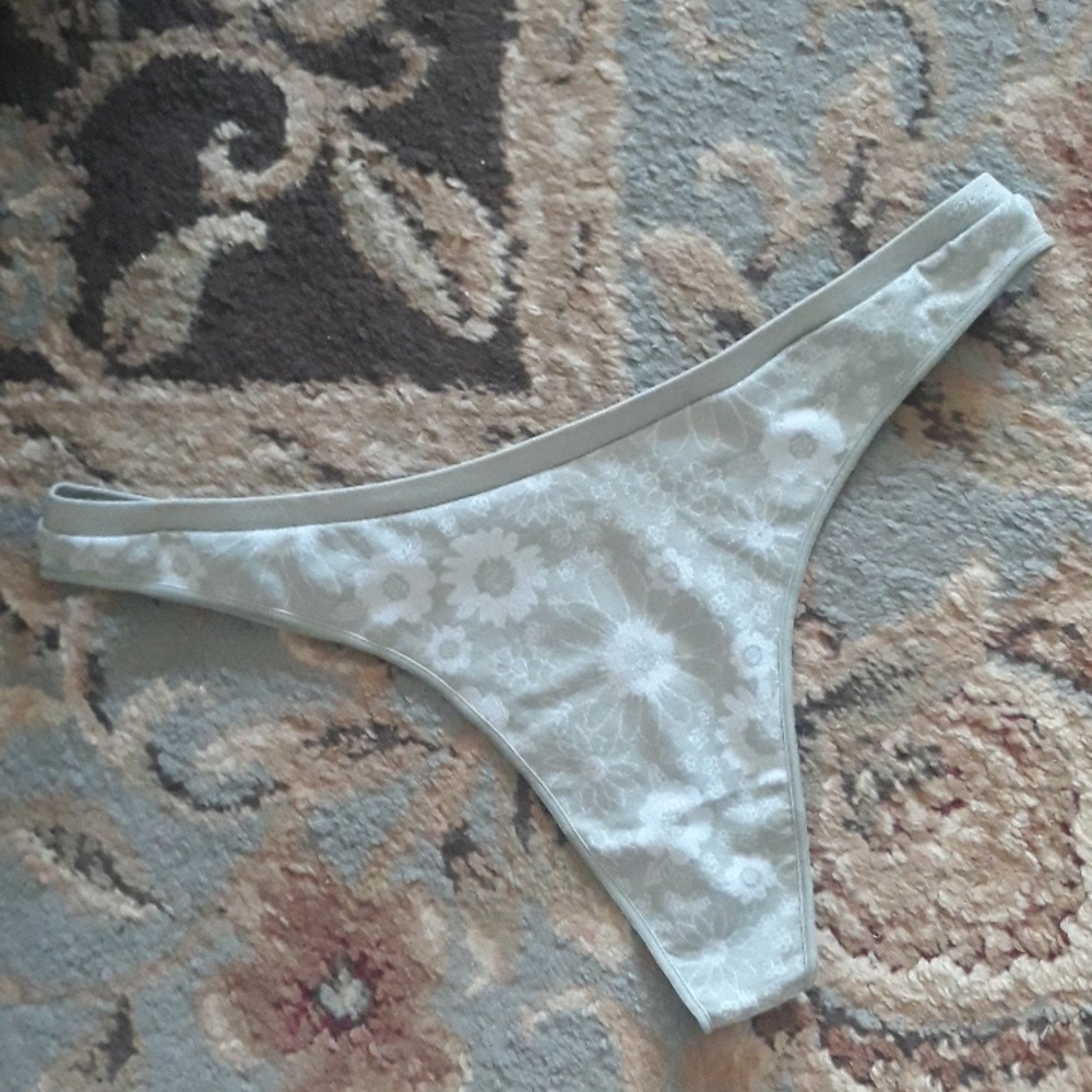 Pink VS thong